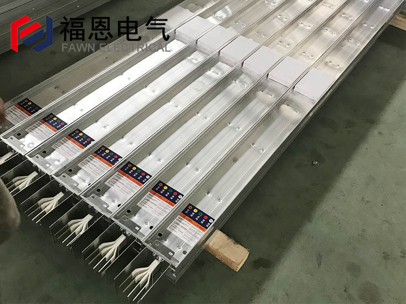 母線槽內(nèi)部應(yīng)有防松措施